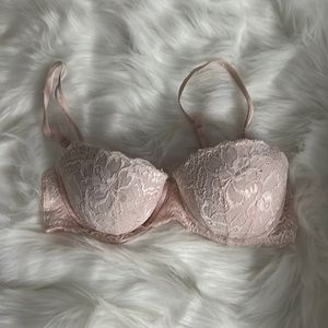 VS  Pink Bra